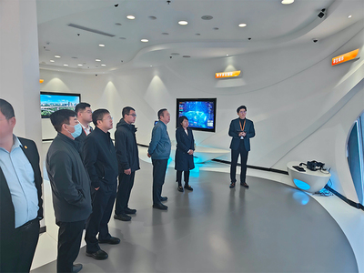 北京環衛集團副總經理劉凱一行蒞臨杰瑞參觀調研，共商山東軟件開發合作